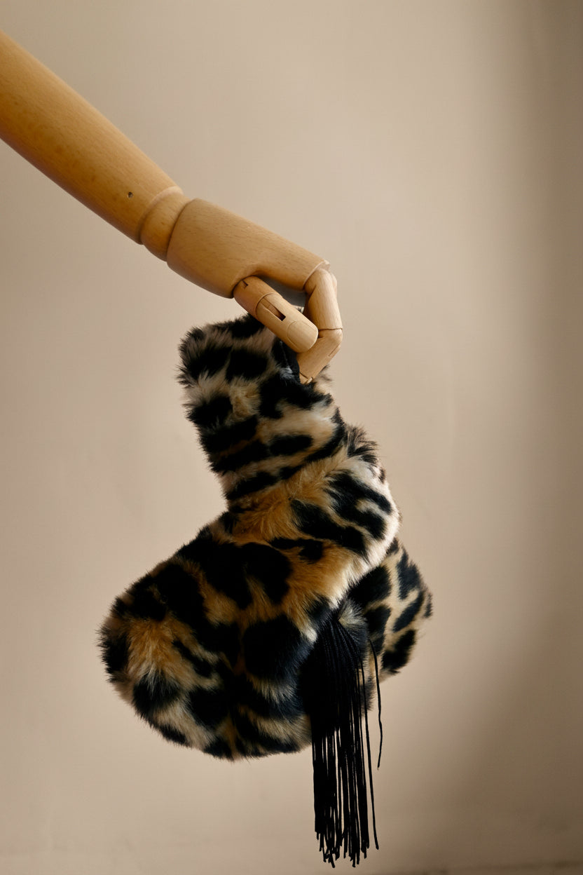 Nudo — Black Fringe